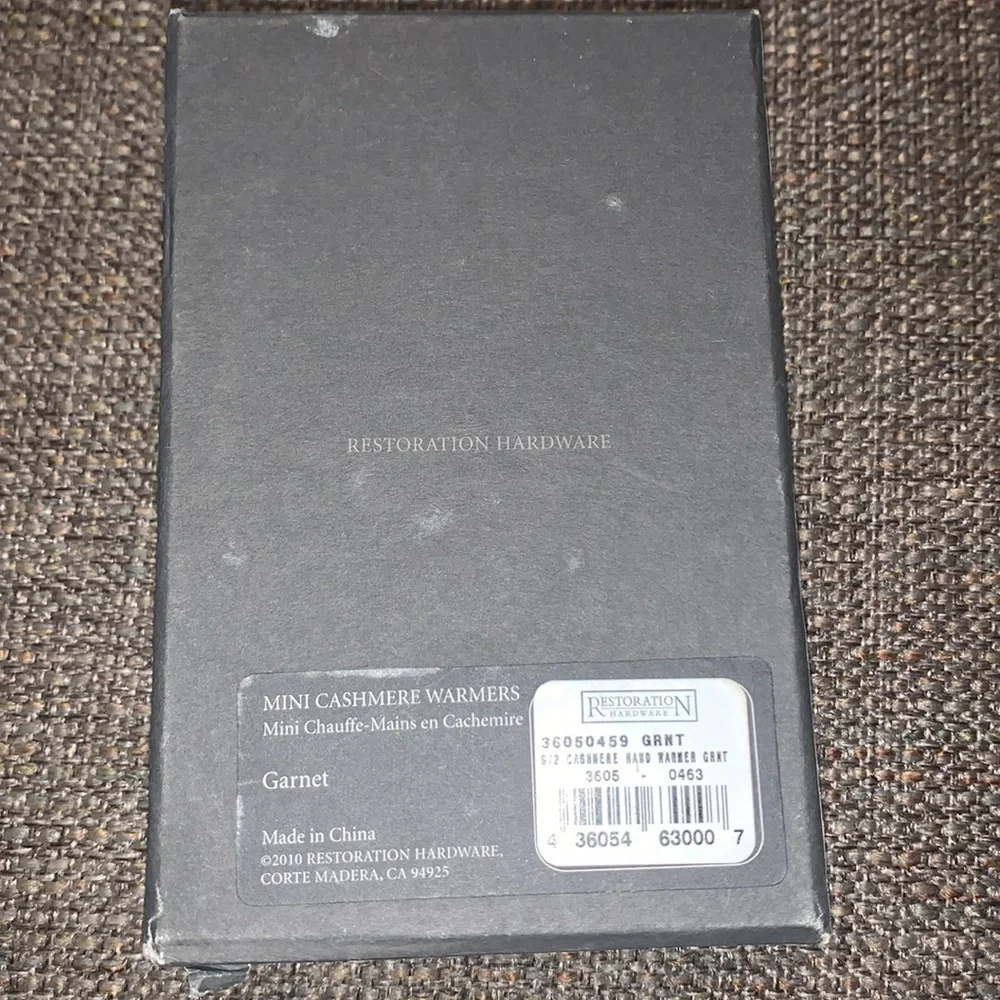 BNWT Cashmere Mini Mittens by Restoration Hardware
